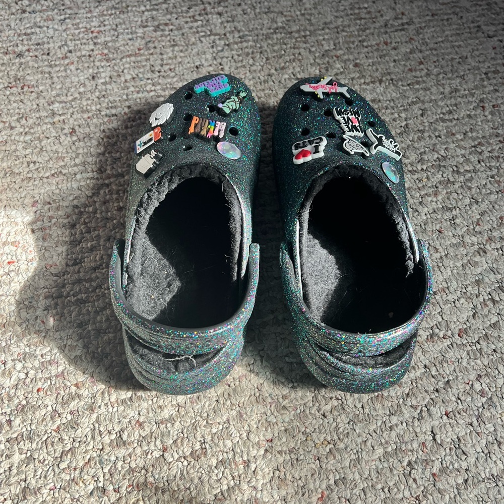 CROCS Glittery Black Clogs with Charms - Picture 2 of 4